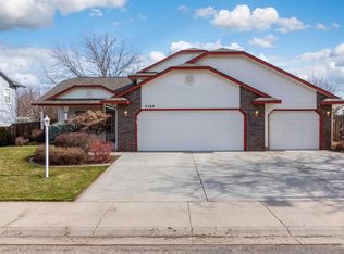 2568 S Velvet Falls Way, Meridian, ID 83642