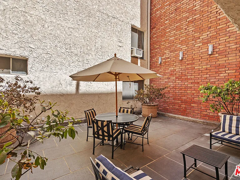 1440 Veteran Ave #217 — Photo 27