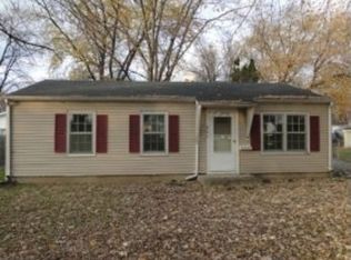 801 Robert St, Aurora, IL 60506