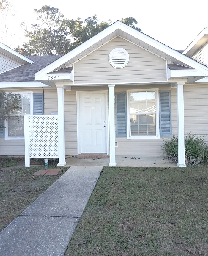 2 bed, 2.0 bath, 984 sqft, $1,395 — Photo 1