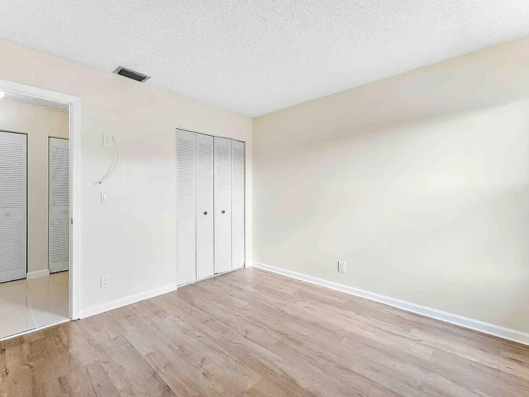 3375 Jaywood Ter #2050 — Photo 12