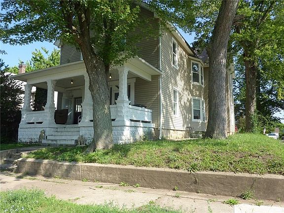 2nd image of 304 W Church St