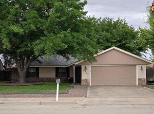 2210 Bullock Ave, Artesia, NM 88210