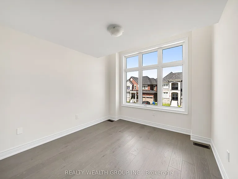 261 Seaview Hts — Photo 24