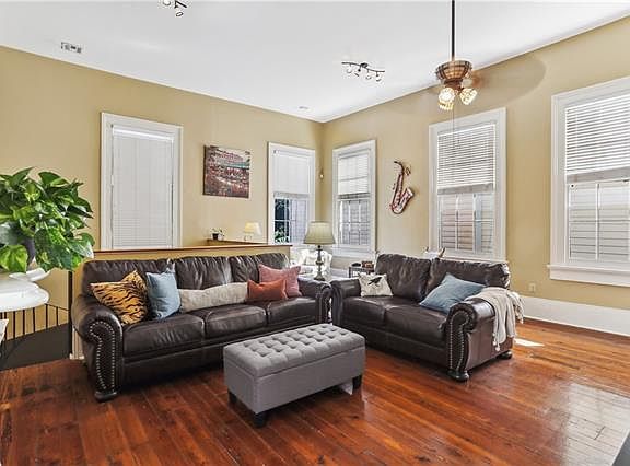 5th image of 1452 Magazine St #B