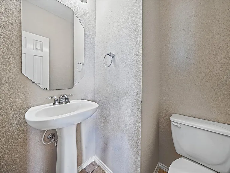15417 Staked Plains Loop — Photo 33