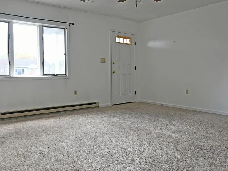 218 Bluebird Dr — Photo 12