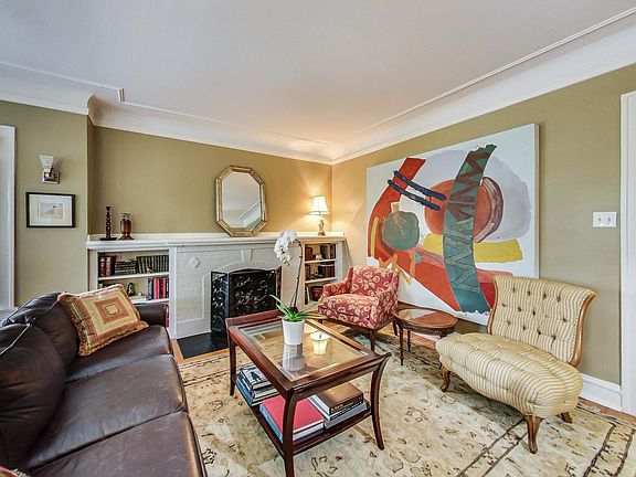 5th image of 923 Forest Ave #3