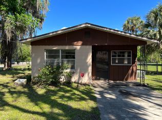 200 Pine St E, East Palatka, FL 32131
