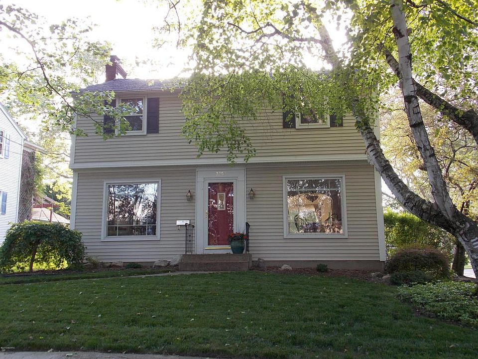 1st image of 2257 Foster Ave NE