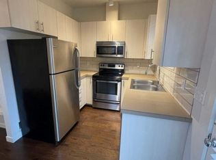 920 SE Tacoma St #922, Portland, OR 97202
