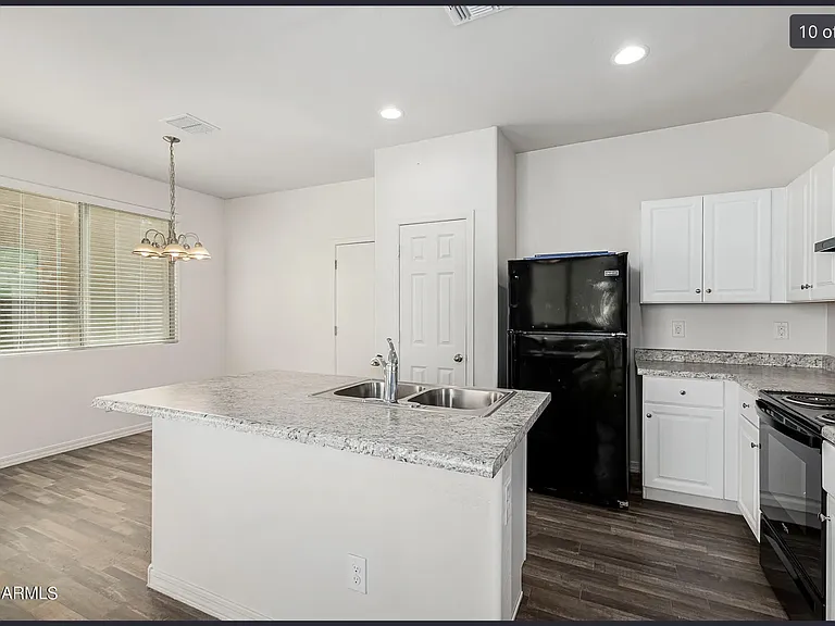 5431 W Odeum Ln — Photo 3