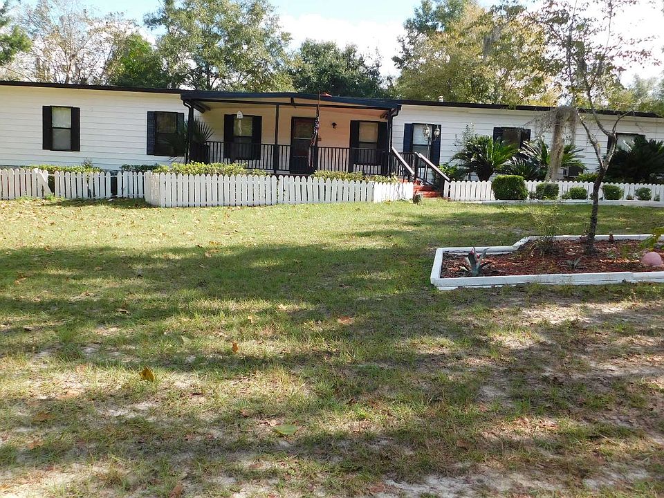 1st image of 201 NW Amanda St
