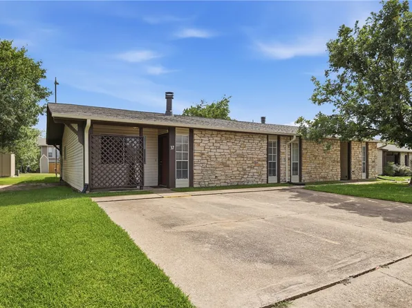 2100 Windsor Dr APT 37, Bryan, TX 77802
