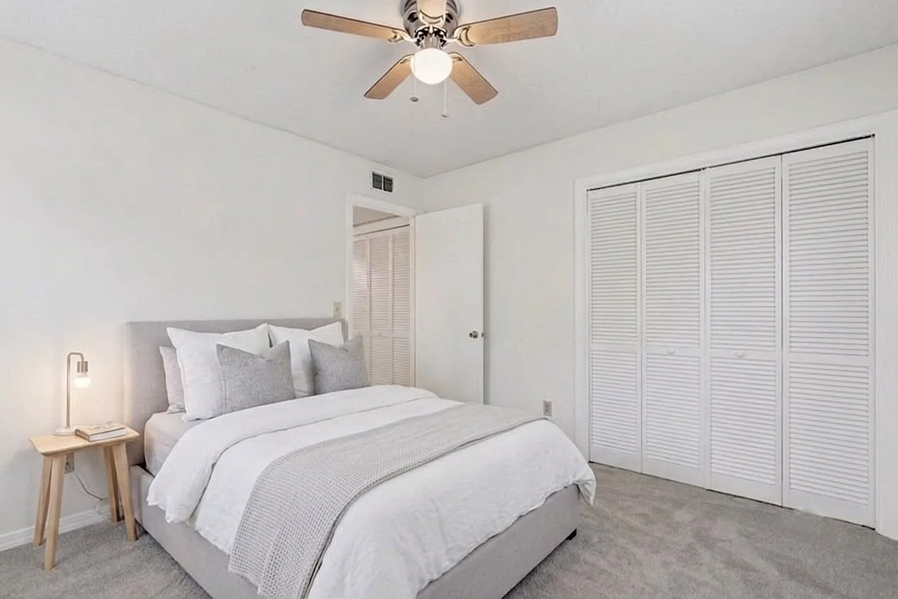 2 bed, 1050 sqft, $1,350 — Photo 3