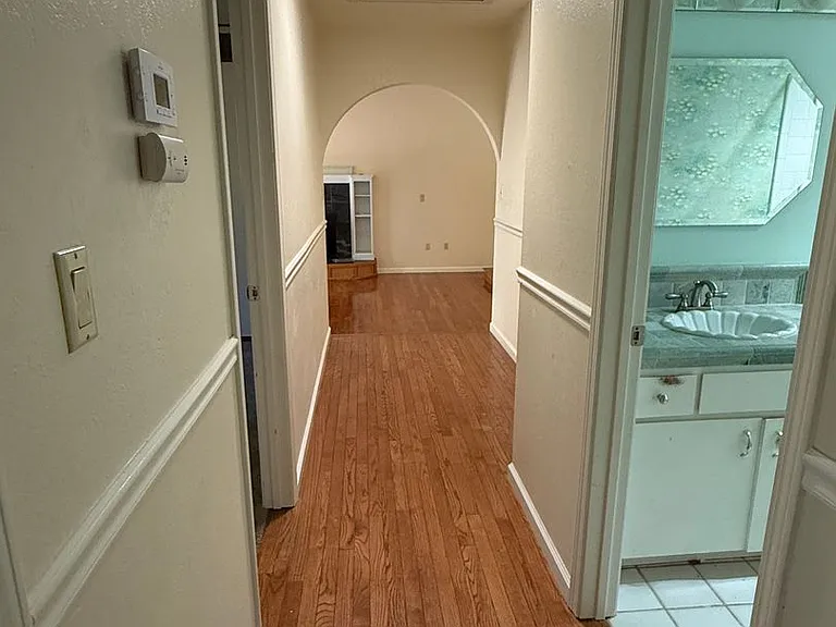4161 Helen Ln — Photo 30
