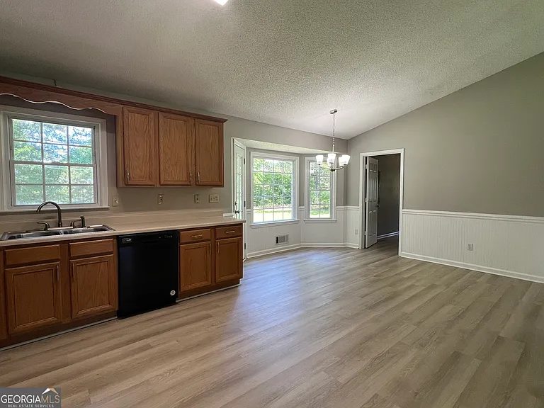 745 Mount Bethel Rd — Photo 4