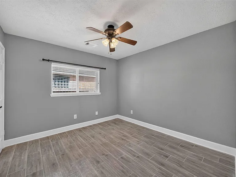 3519 Crescent Dr — Photo 17