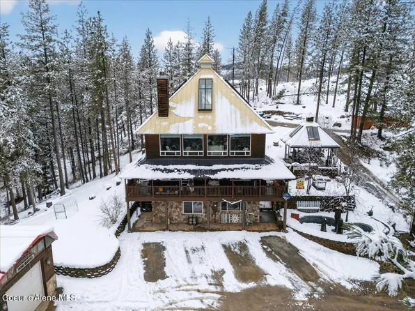 483 Paradise Ln, Pinehurst, ID 83850