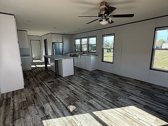 2nd image of 499 Road Runner Ln
