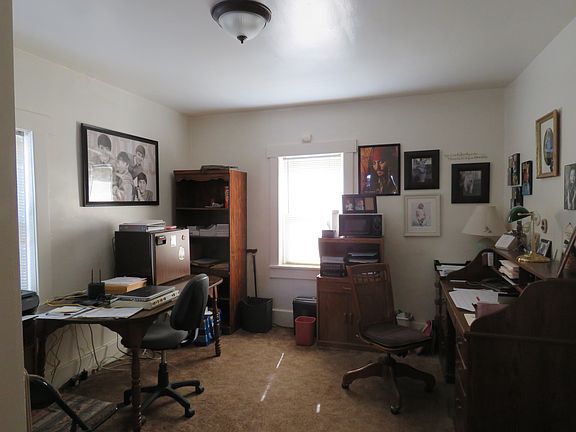 Office, Dining or Den.