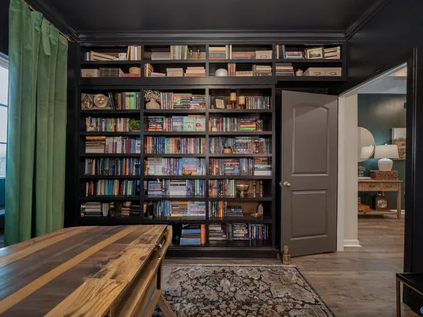 121 Derbyshire Dr, New Market, AL 35761