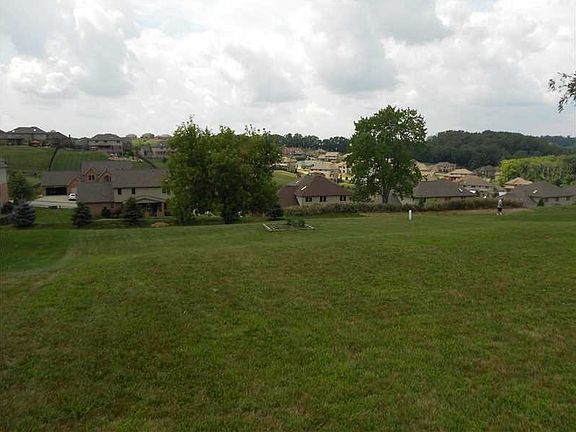 5th image of 7898 Oxford Ct