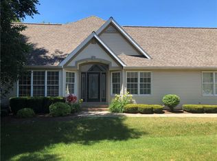 5241 Wolf Run Village Ln, Erie, PA