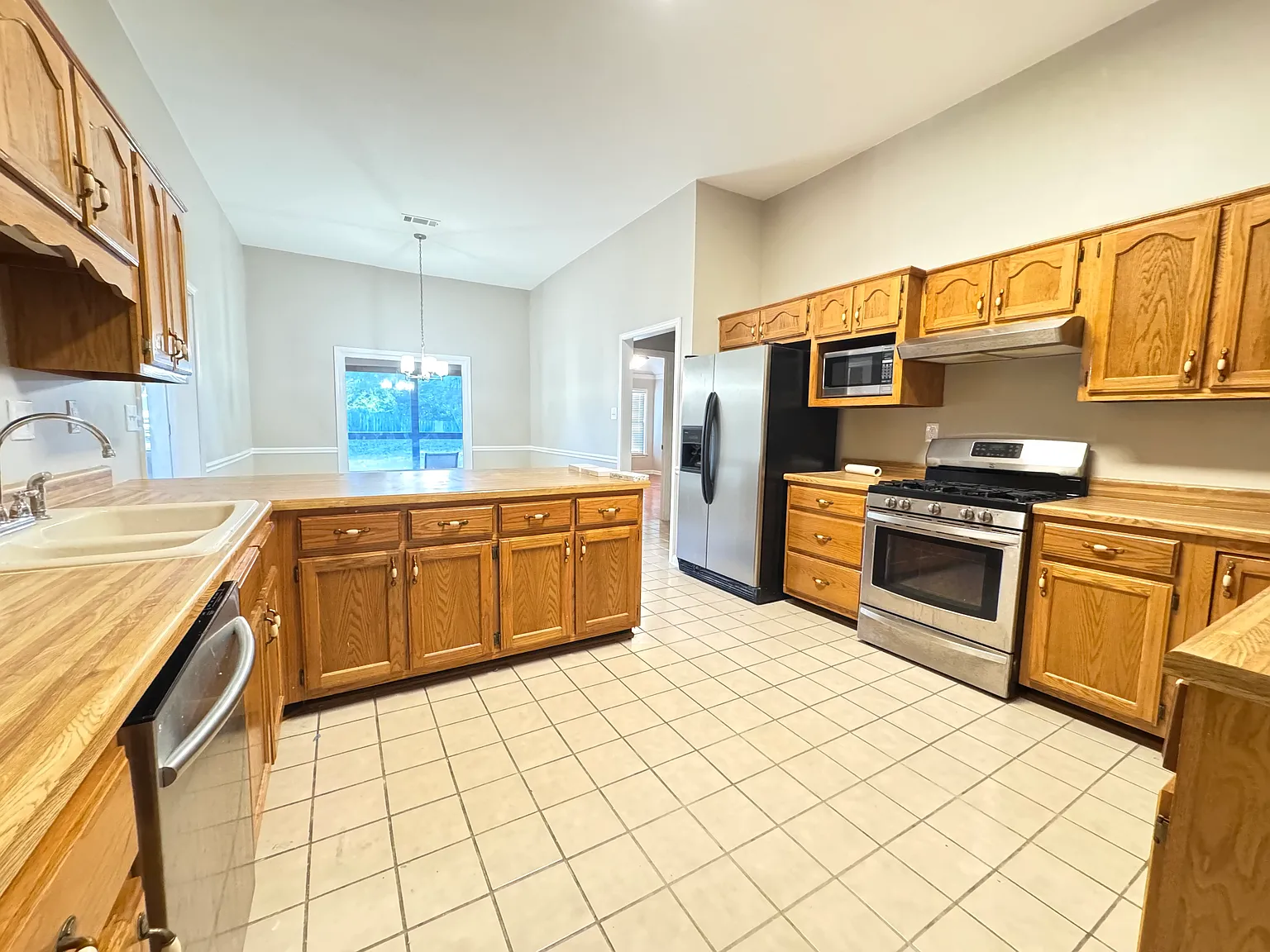 Pine Point Dr, Lakeland — Photo 3