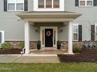 1006 Arose Ln, Middletown, NJ 07748