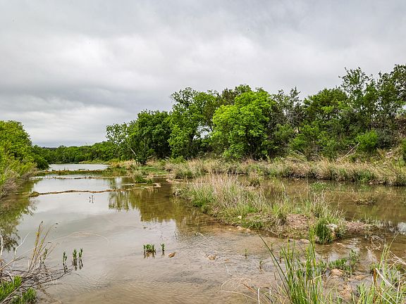 4th image of 669 Private Road 3523