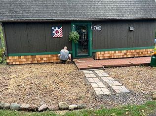 1193 Sand Lake Dr, Onsted, MI 49265