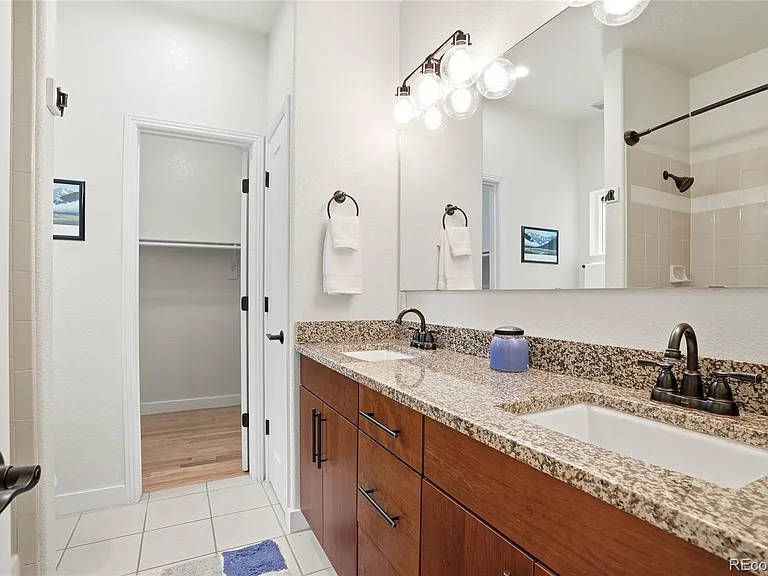 3501 S Ivanhoe St — Photo 16