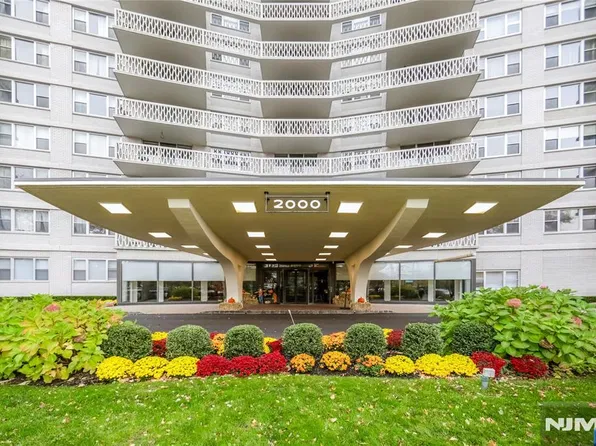 2000 Linwood Avenue #17G, Fort Lee, NJ 07024