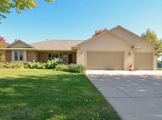1520 Inspiration Ave, New Franken, WI 54229