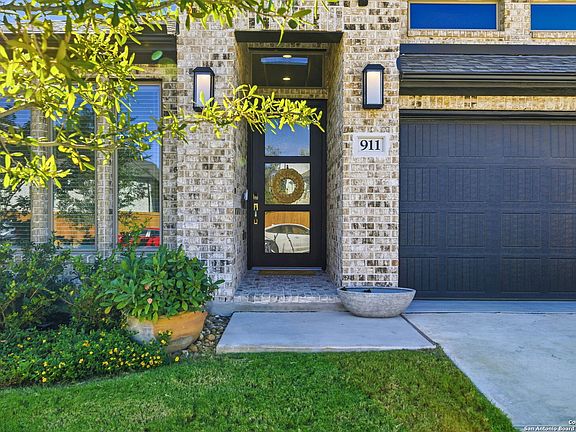 3rd image of 911 Swenson