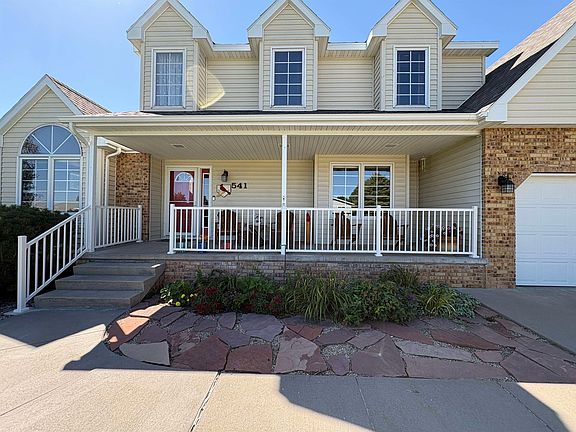 4th image of 541 William Way