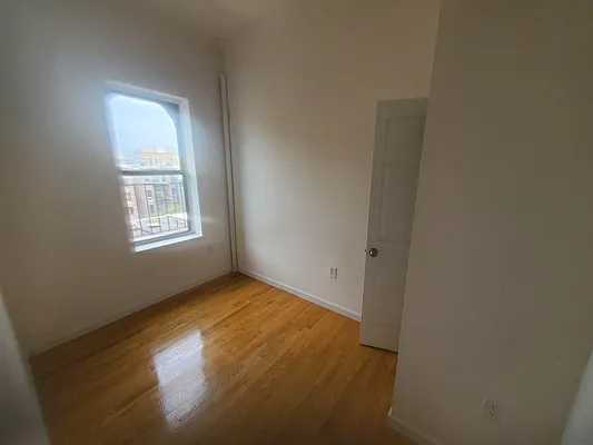 Rented by Corcoran | media 18