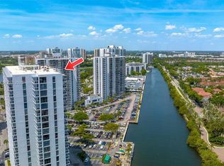 20505 E Country Club Dr #PENTHOUSE 38, Aventura, FL 33180