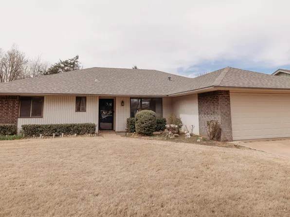 2508 Heritage Trl, Enid, OK 73703