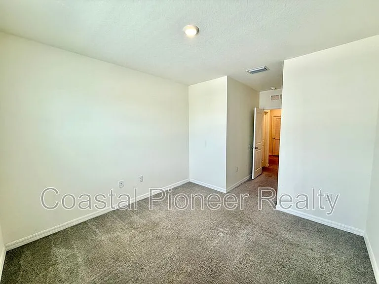 32794 Pez Landing Ln — Photo 24