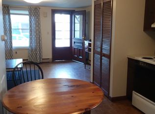 12 Parsons St, Colebrook, NH 03576