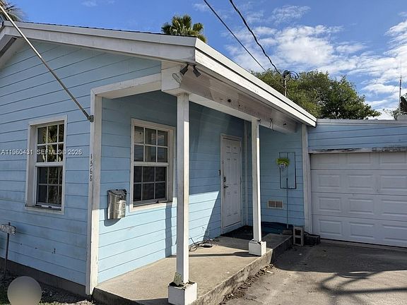 4th image of 1568 NE 35th St