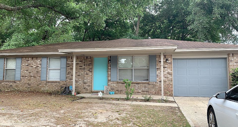 1st image of 677 Deedra Ave