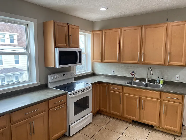 31 Saint Marys St #2 — Photo 17