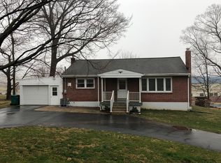 1483 Sand Hill Rd, Hummelstown, PA 17036