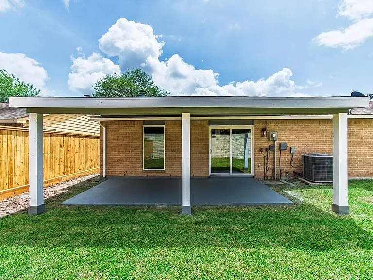 318 Willoughby Dr — Photo 28