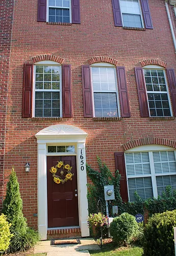1650 Wheyfield Dr #TOWNHOUSE Photo 1