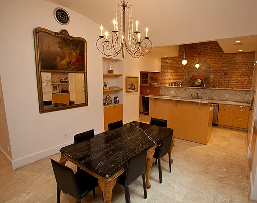 Sold by Bascom Real Estate | media 23