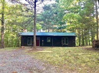 34 Horseshoe Ln, Greenville, VA 24440